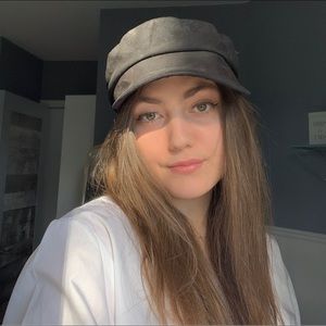 Meet your Posher, Sandrine